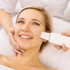 Beauty devices for skin cleansing and peeling