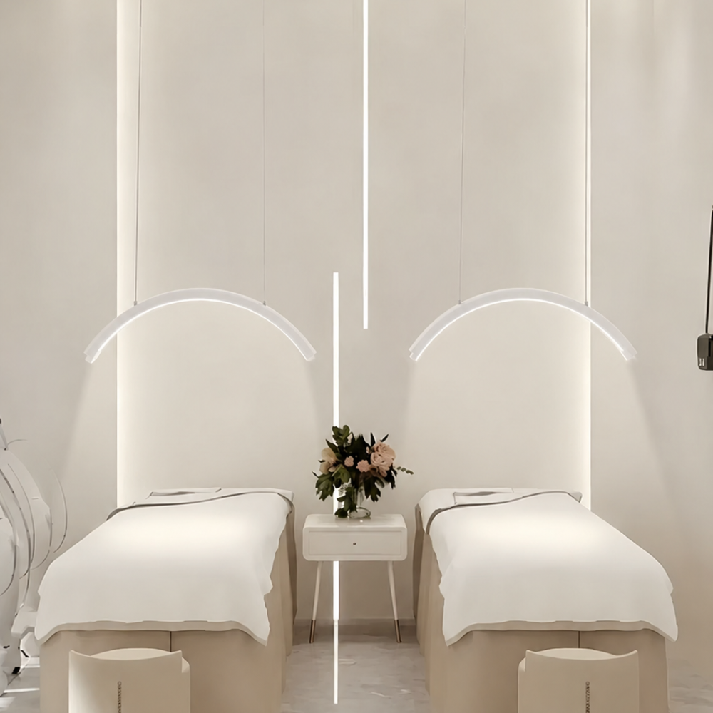 Long Lashes ceiling Moon Pro lamp- white