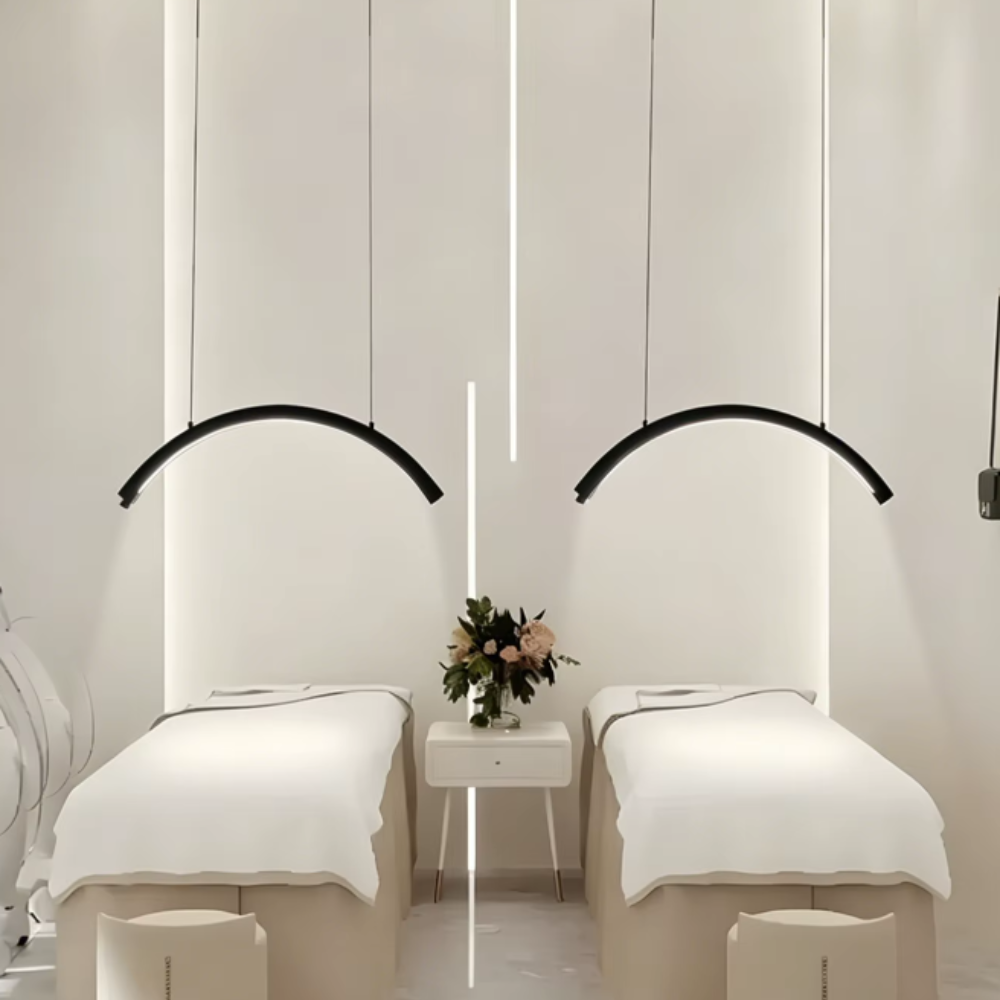 Long Lashes ceiling Moon Pro lamp- black