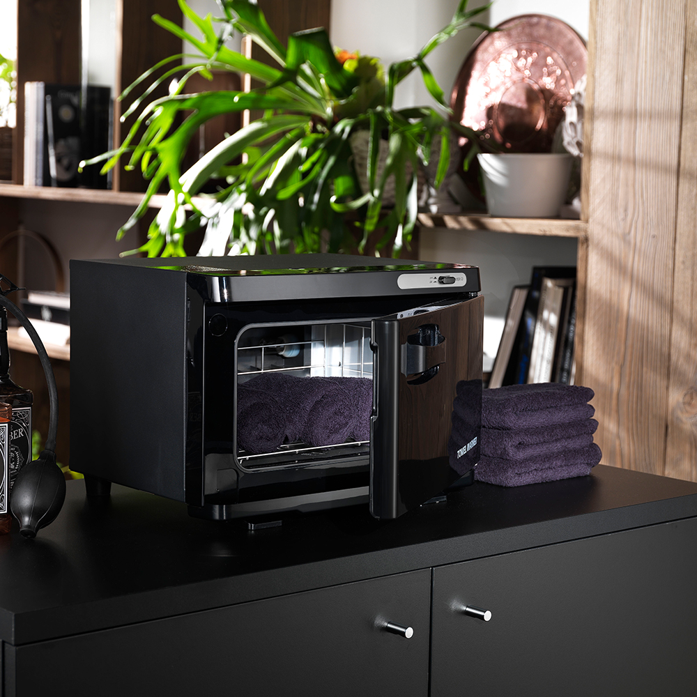 Compact black aroma therapy towel warmer