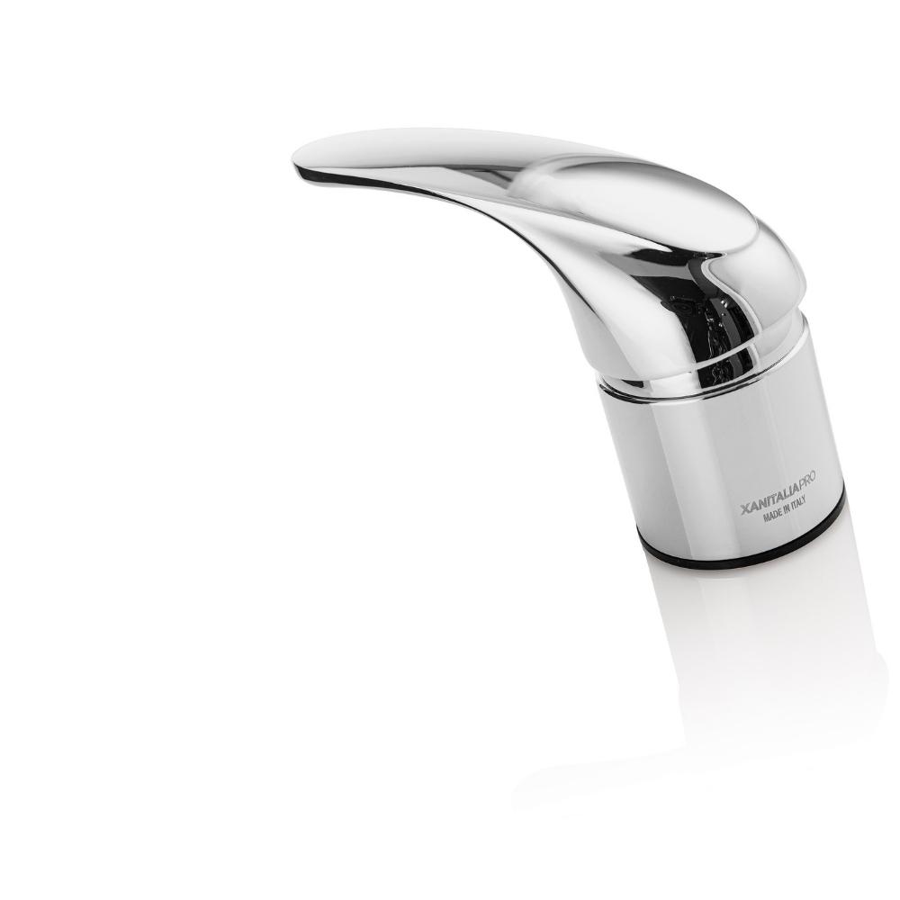 Piping kit with mixer and shower head