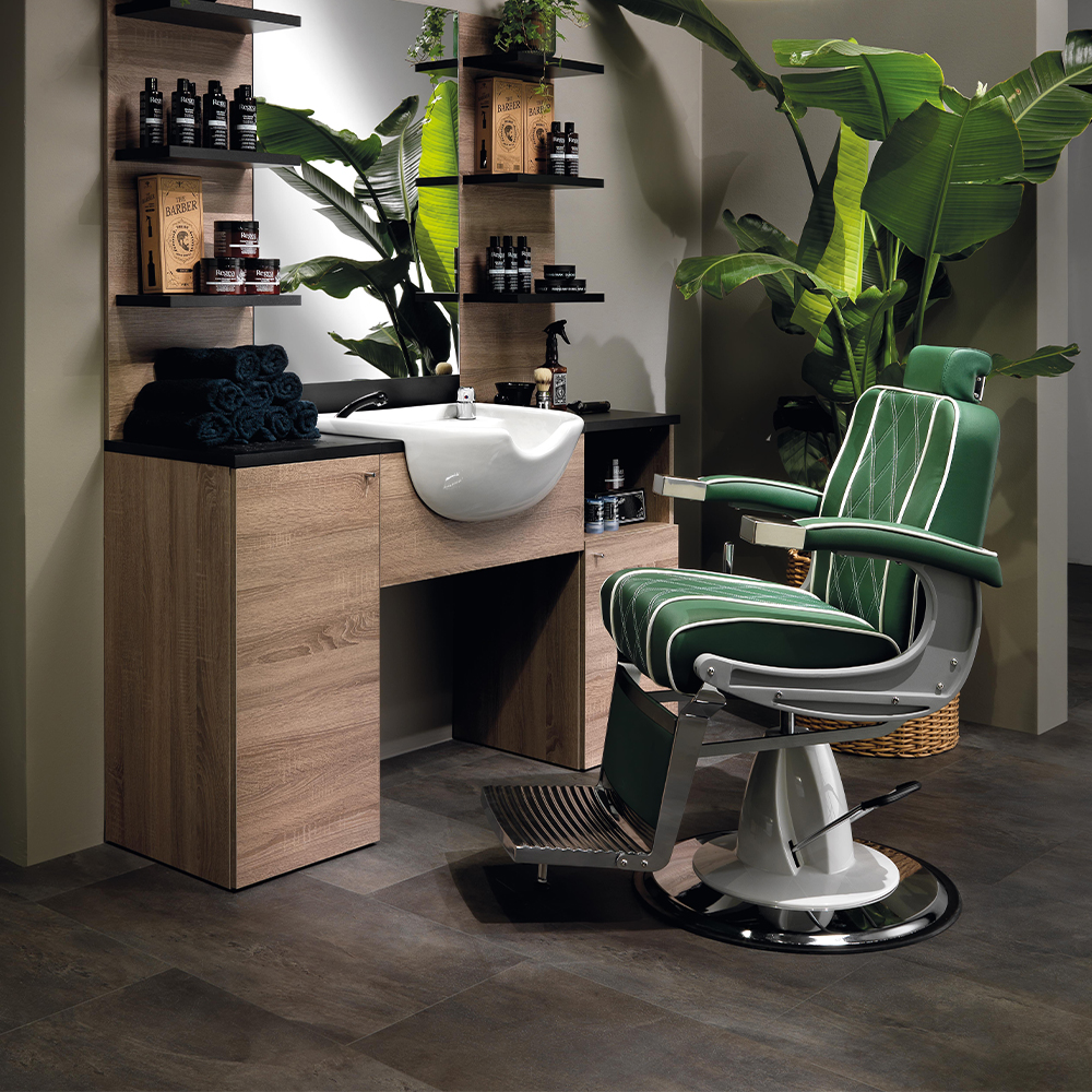 Barber1 Station black laminate & oak