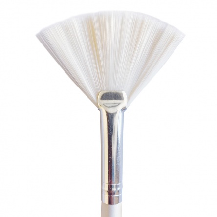 Solanie Fan Brush