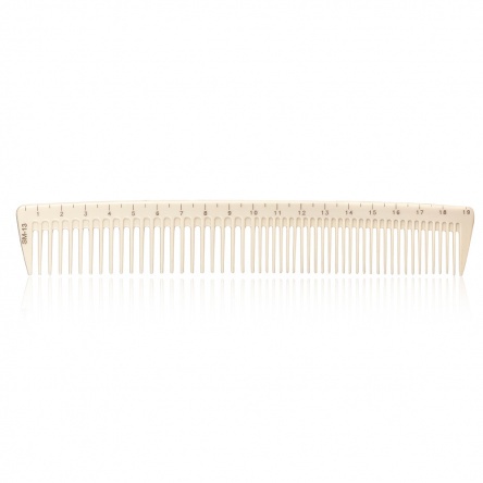 Cutting comb with centimetre markings