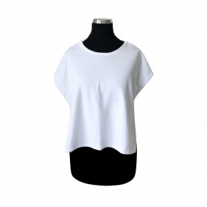 Small plush bib